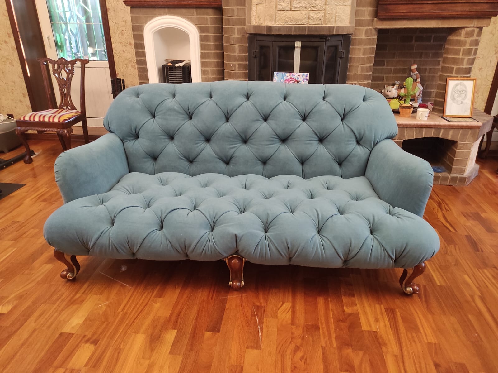 Обивка дивана. Новоржев